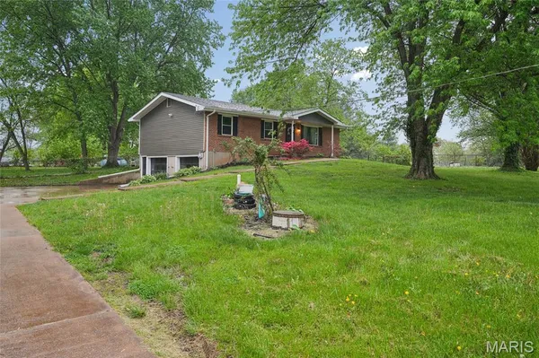 $275,900 | 2714 Victoria Road, Festus, MO 63028