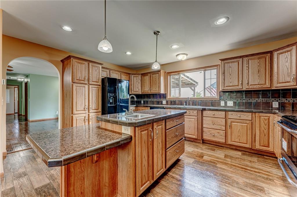 1301 Hopewell Ridge Road Sycamore, PA 15364 - Photo 8 of 23