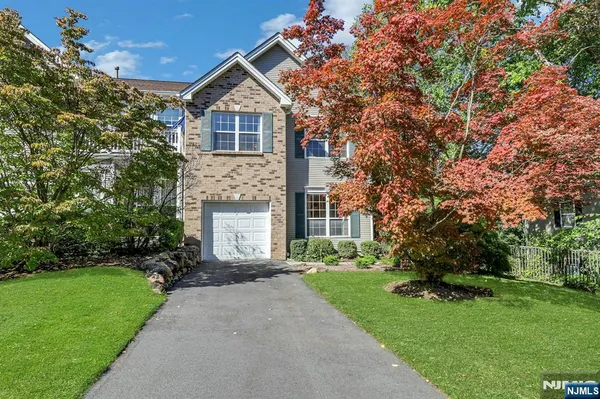 $779,000 | 377 Green Mountain Road, Mahwah, NJ 07430
