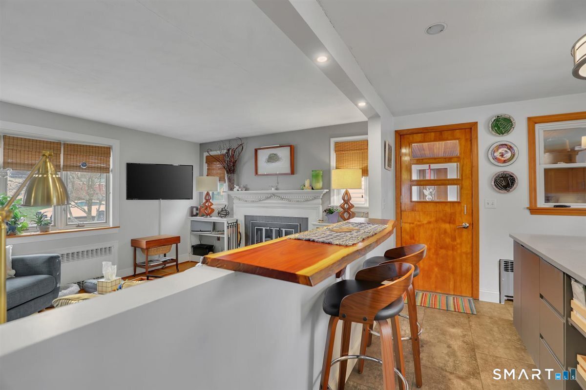 69 Denison Road Middletown, CT 06457 - Photo 11 of 42