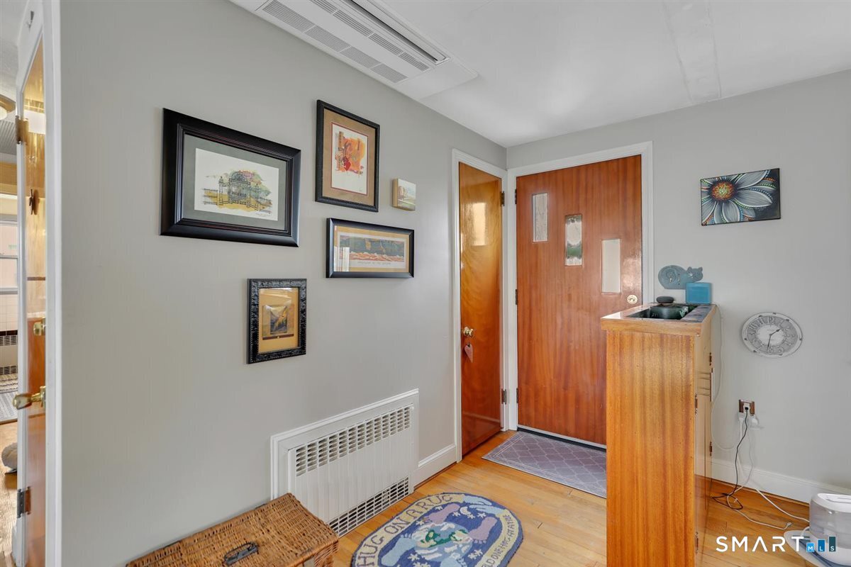 69 Denison Road Middletown, CT 06457 - Photo 17 of 42