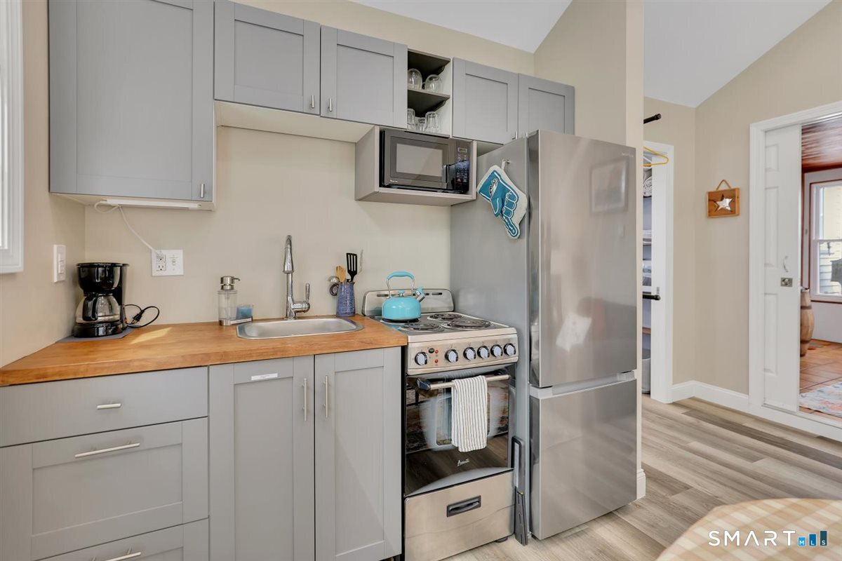 69 Denison Road Middletown, CT 06457 - Photo 30 of 42