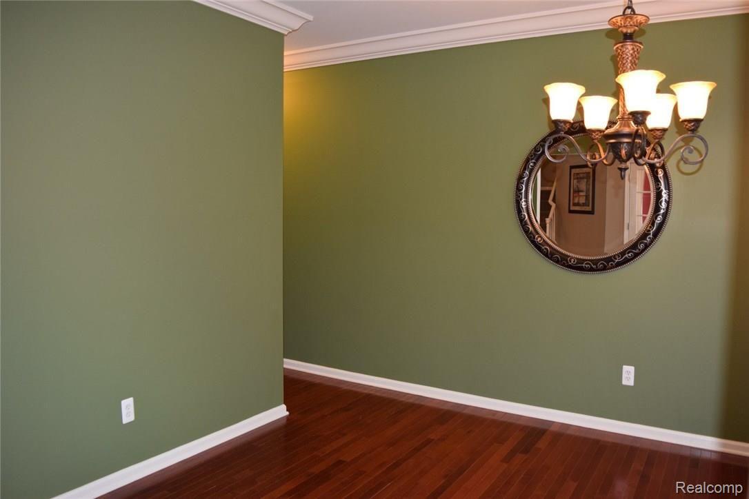 3382 Everett Drive Rochester, MI 48307 - Photo 15 of 92 DiningRoom (1) (Large).JPG