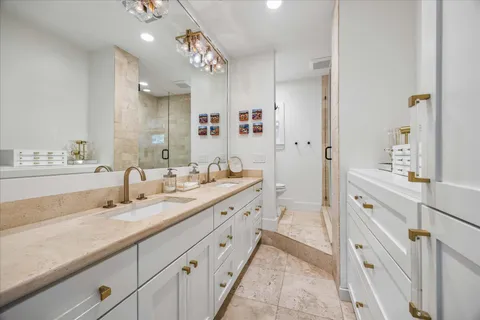 $1,249,000 | 6406 Shoal Creek Boulevard, Austin, TX 78757