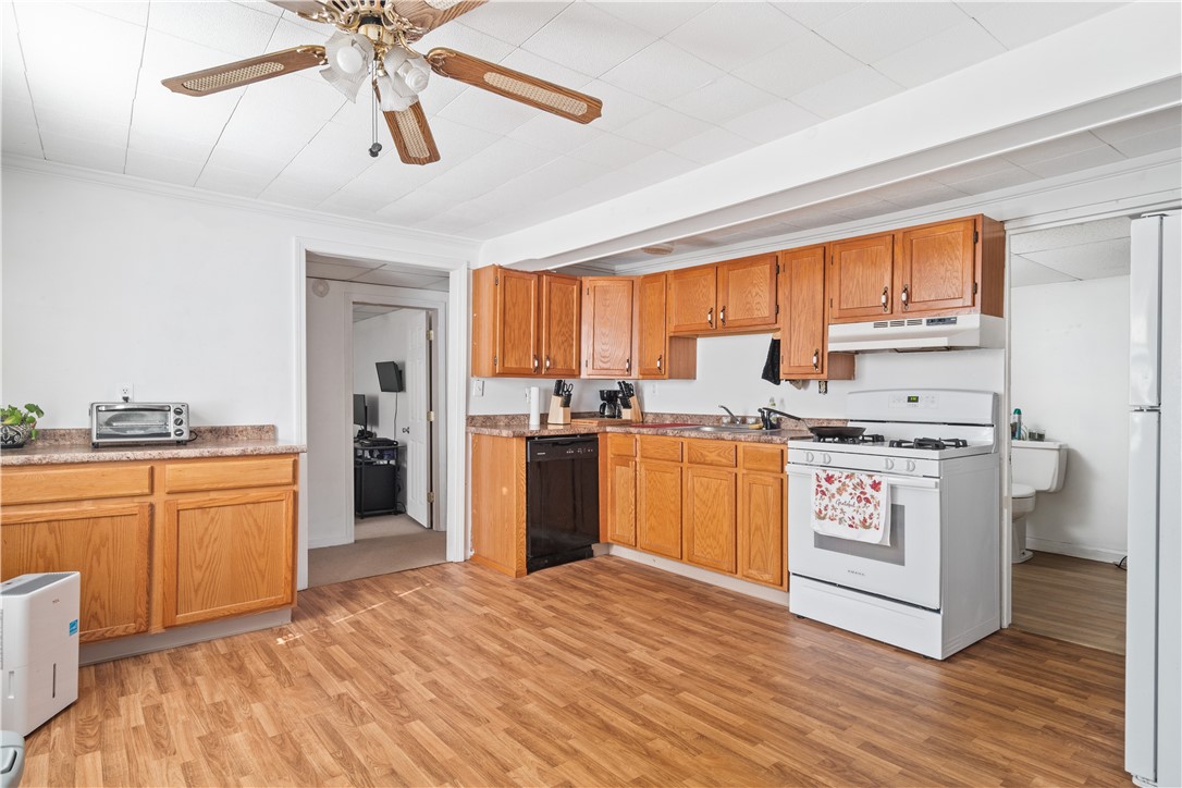 65 Pleasant Street Westerly, RI 02891 - Photo 8 of 31 Unit 1 kitchen