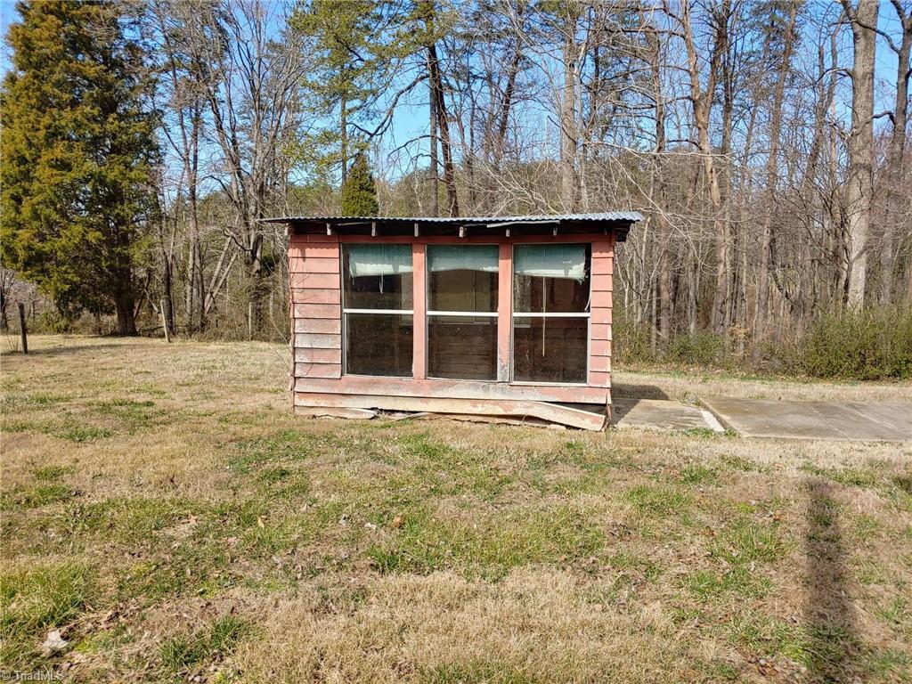 912 Rierson Road Madison, NC 27025 - Photo 31 of 37 Storage building
