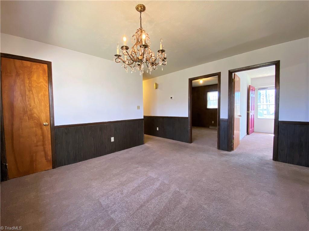 912 Rierson Road Madison, NC 27025 - Photo 7 of 37 Dining room