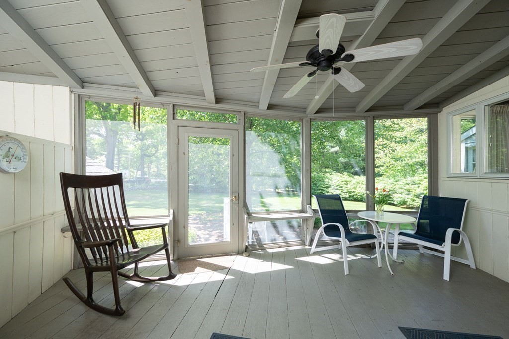 21 Whitcomb Avenue Hingham, MA 02043 - Photo 17 of 25