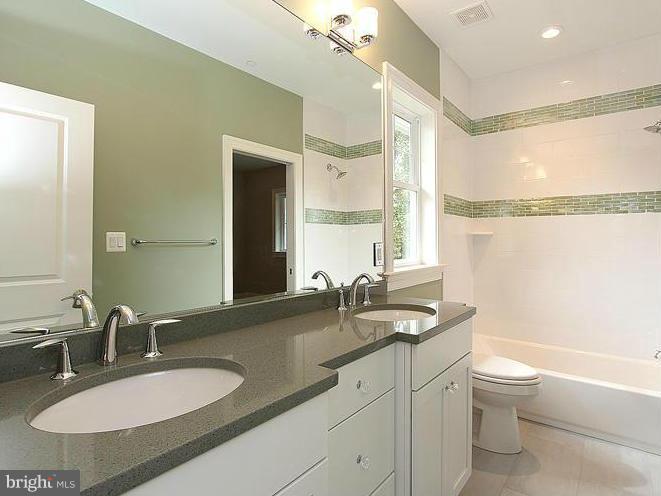 5816 Plainview Road Bethesda, MD 20817 - Photo 22 of 30 Jack Jill Bath w/Silestone counters
