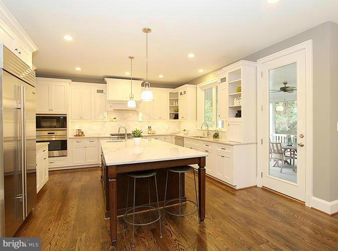 5816 Plainview Road Bethesda, MD 20817 - Photo 9 of 30 Gourmet Kitch w/BEATgranite steps out to porch!