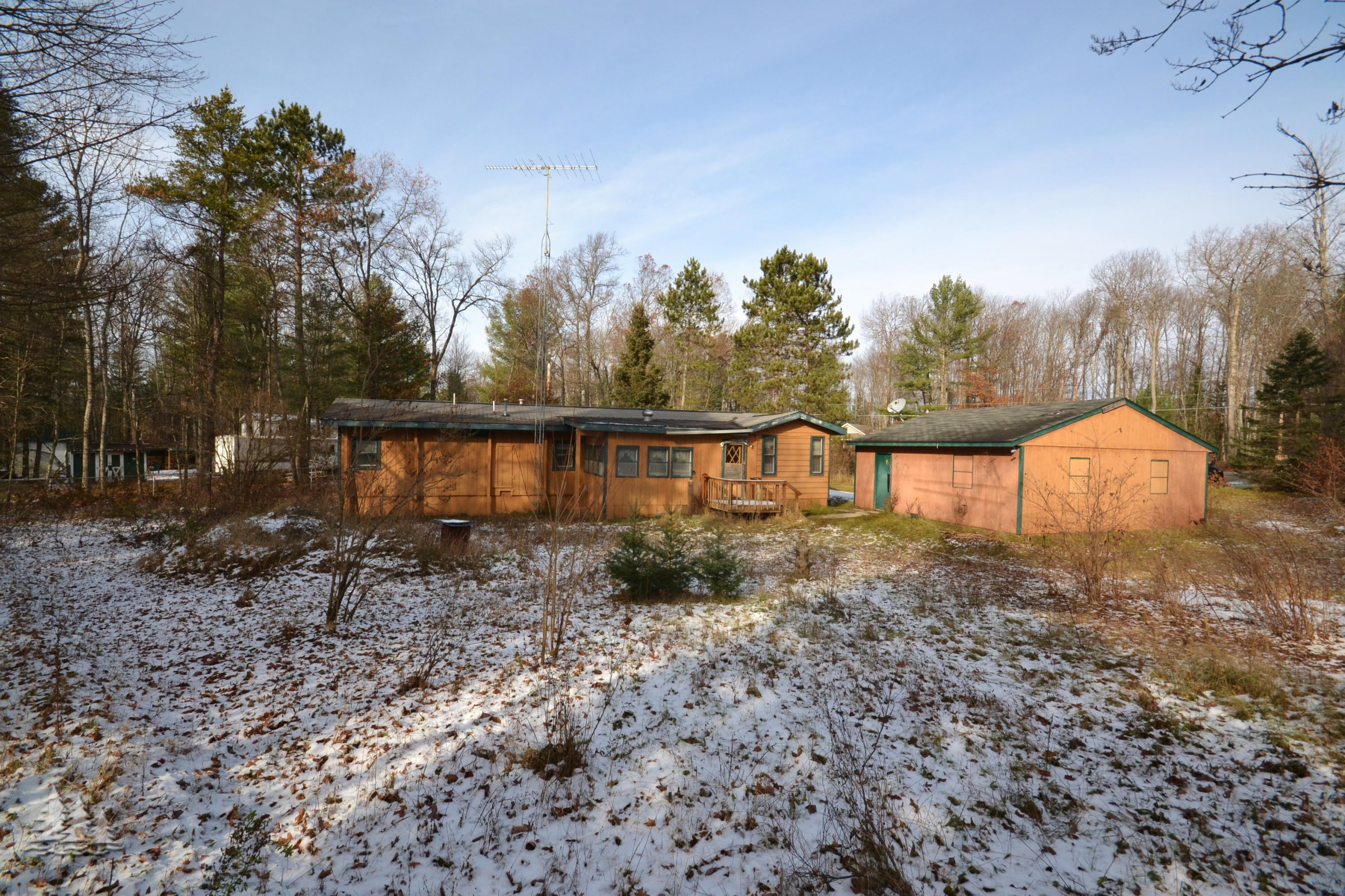 3425 Wildwood Road Lewiston, MI 49756 - Photo 2 of 17 Gallery Image 2