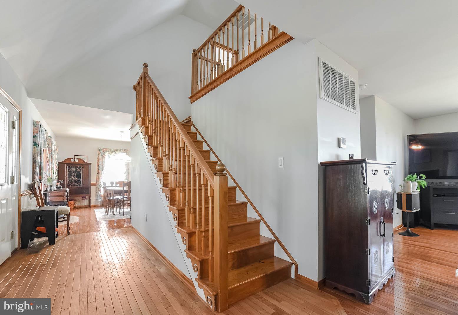 11975 Potomac View Road Newburg, MD 20664 - Photo 18 of 55 OPEN FOYER WITH OVERLOOK