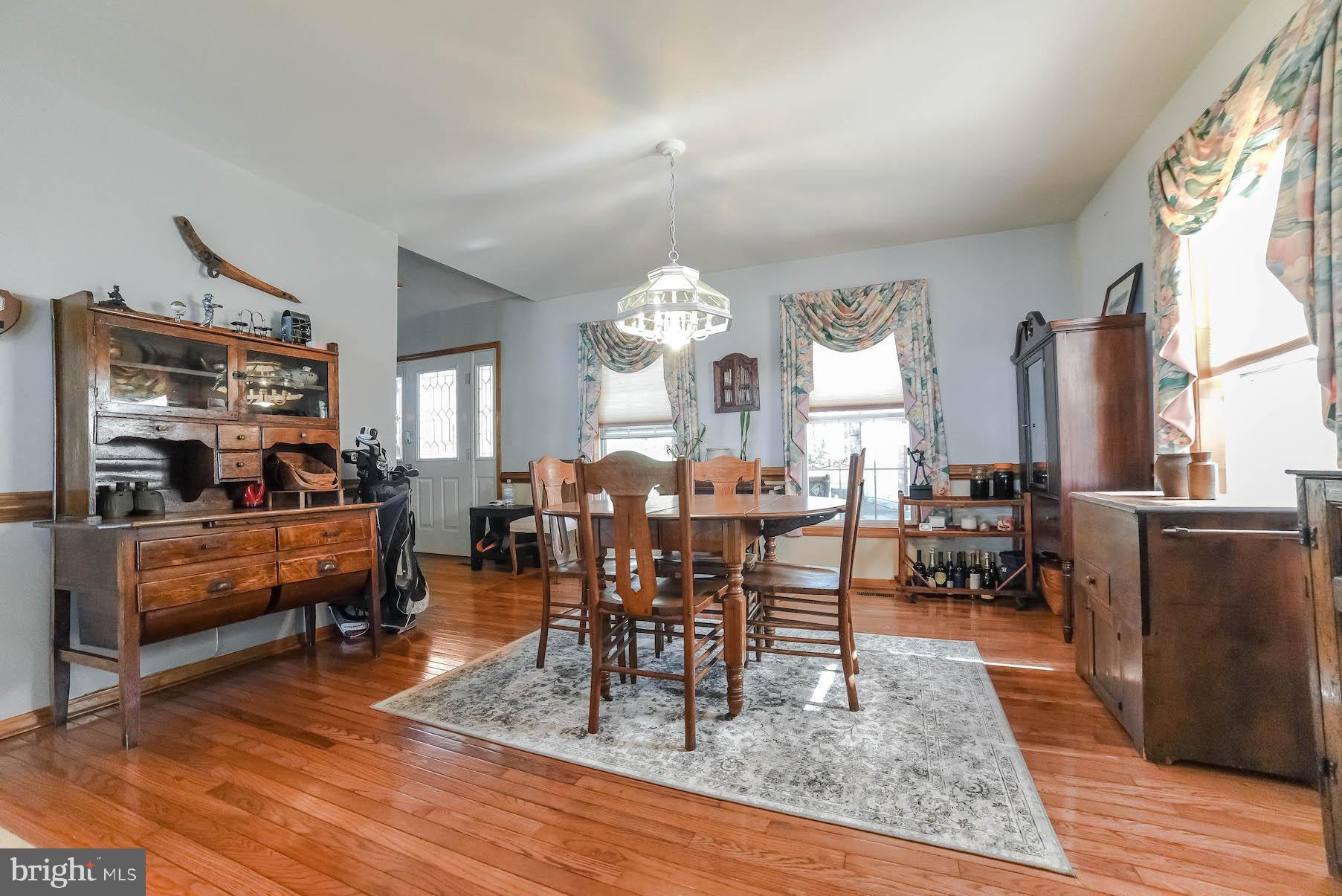 11975 Potomac View Road Newburg, MD 20664 - Photo 24 of 55 DINING ROOM