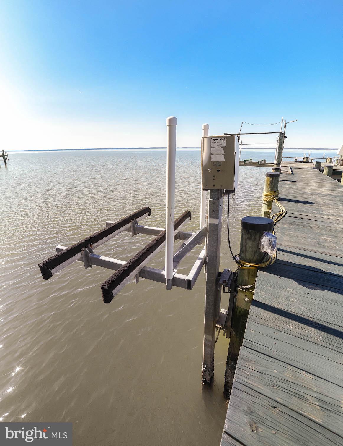 11975 Potomac View Road Newburg, MD 20664 - Photo 6 of 55 JET SKI LIFT