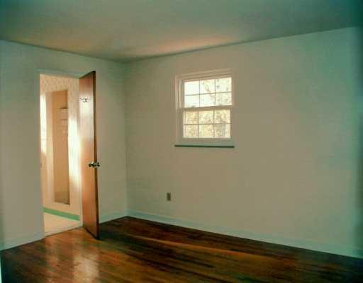 2447 Rose Garden Road Pittsburgh, PA 15220 - Photo 5 of 8 Master Bedroom.