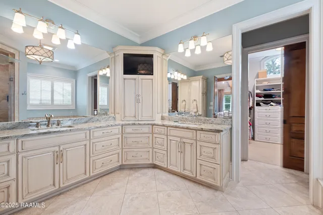 $1,175,000 | 114 Daniel Lane, St. Martinville, LA 70582