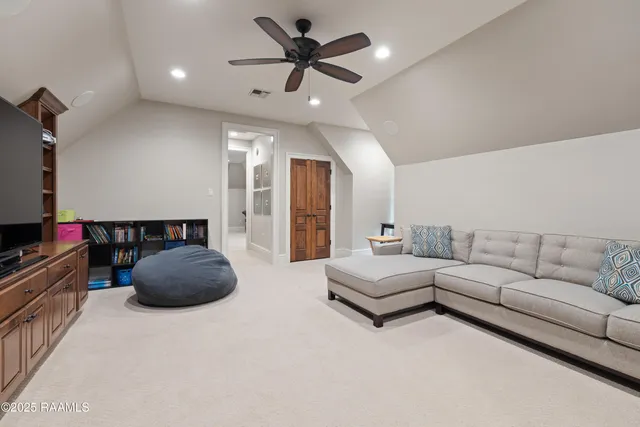 $1,175,000 | 114 Daniel Lane, St. Martinville, LA 70582