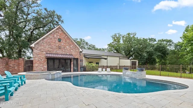 $1,175,000 | 114 Daniel Lane, St. Martinville, LA 70582