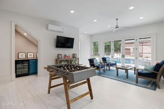 $1,175,000 | 114 Daniel Lane, St. Martinville, LA 70582