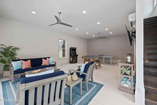 $1,175,000 | 114 Daniel Lane, St. Martinville, LA 70582