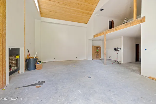 $1,175,000 | 114 Daniel Lane, St. Martinville, LA 70582