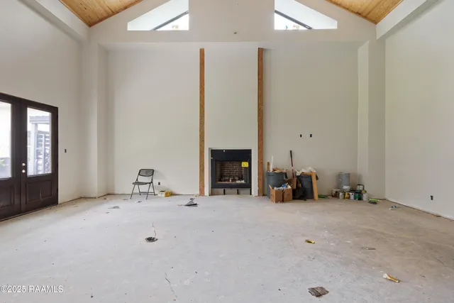 $1,175,000 | 114 Daniel Lane, St. Martinville, LA 70582