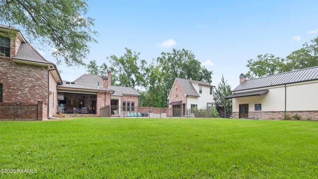 $1,175,000 | 114 Daniel Lane, St. Martinville, LA 70582