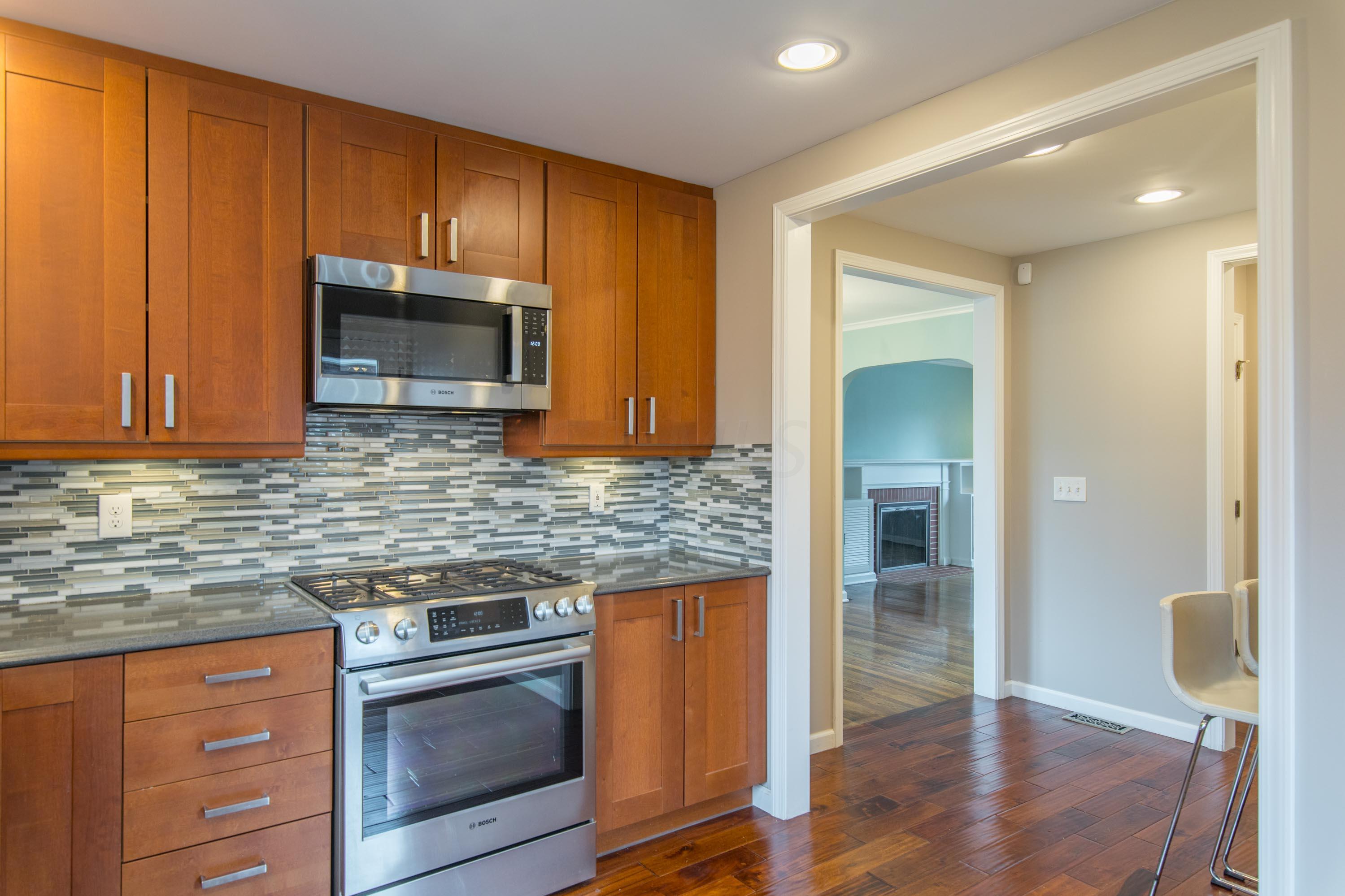 2088 Inchcliff Road Upper Arlington, OH 43221 - Photo 12 of 28