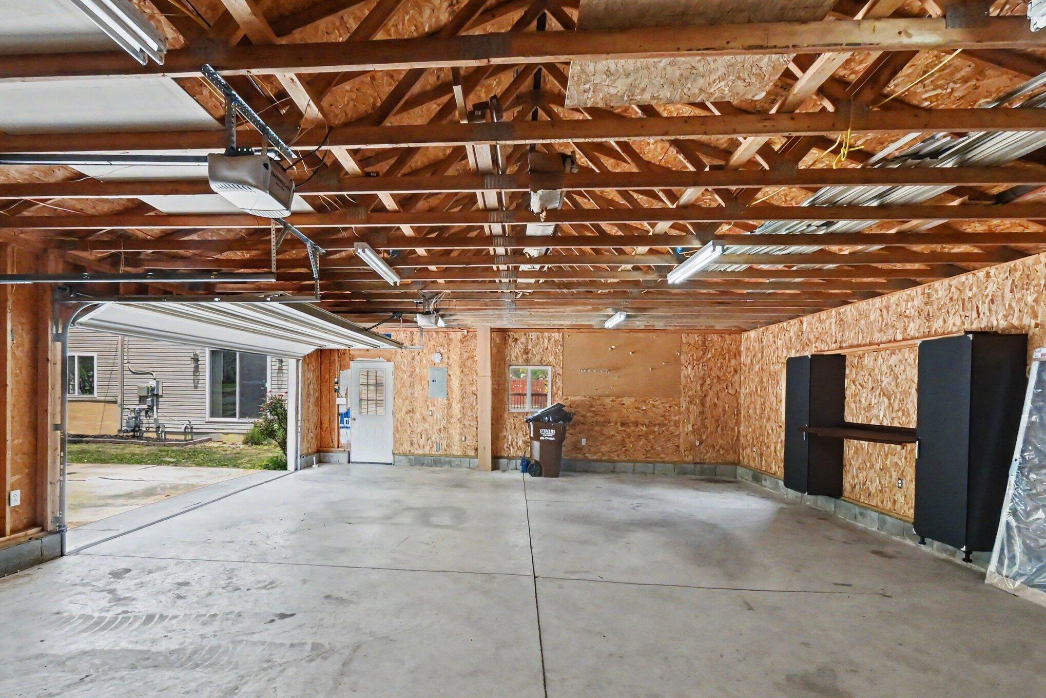 1011 State Street Adrian, MI 49221 - Photo 26 of 37 020_file_3374