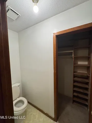 $157,000 | 219 Lake Cove Drive, Jackson, MS 39212