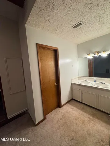 $157,000 | 219 Lake Cove Drive, Jackson, MS 39212