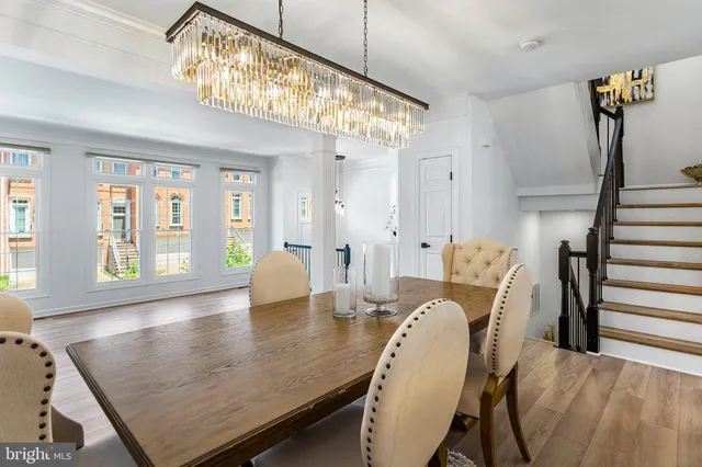 $1,099,000 | 8027 Kidwell Hill Court, Vienna, VA 22182