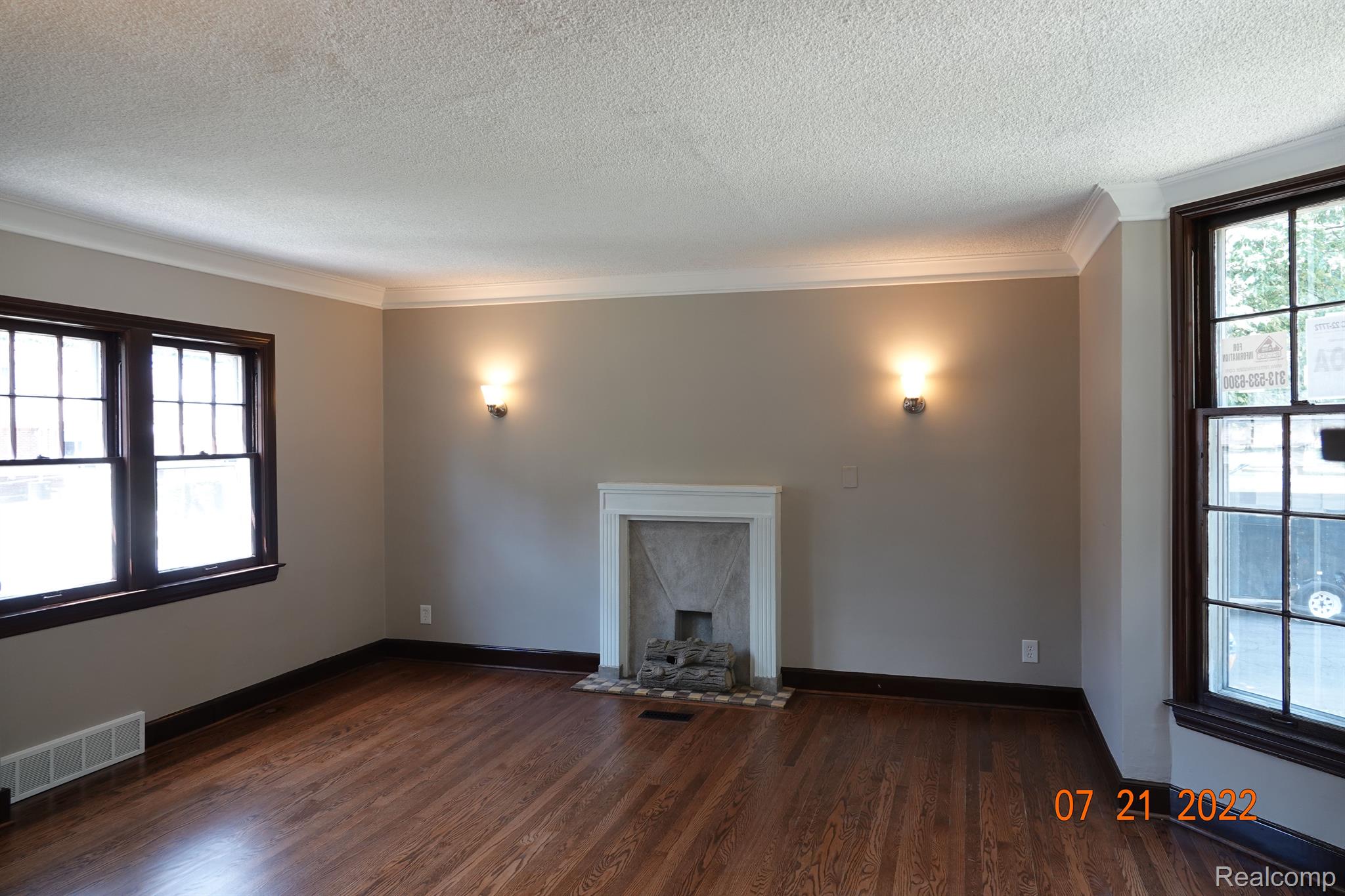 14965 Greenview Road Detroit, MI 48223 - Photo 9 of 23 Gallery Image 9