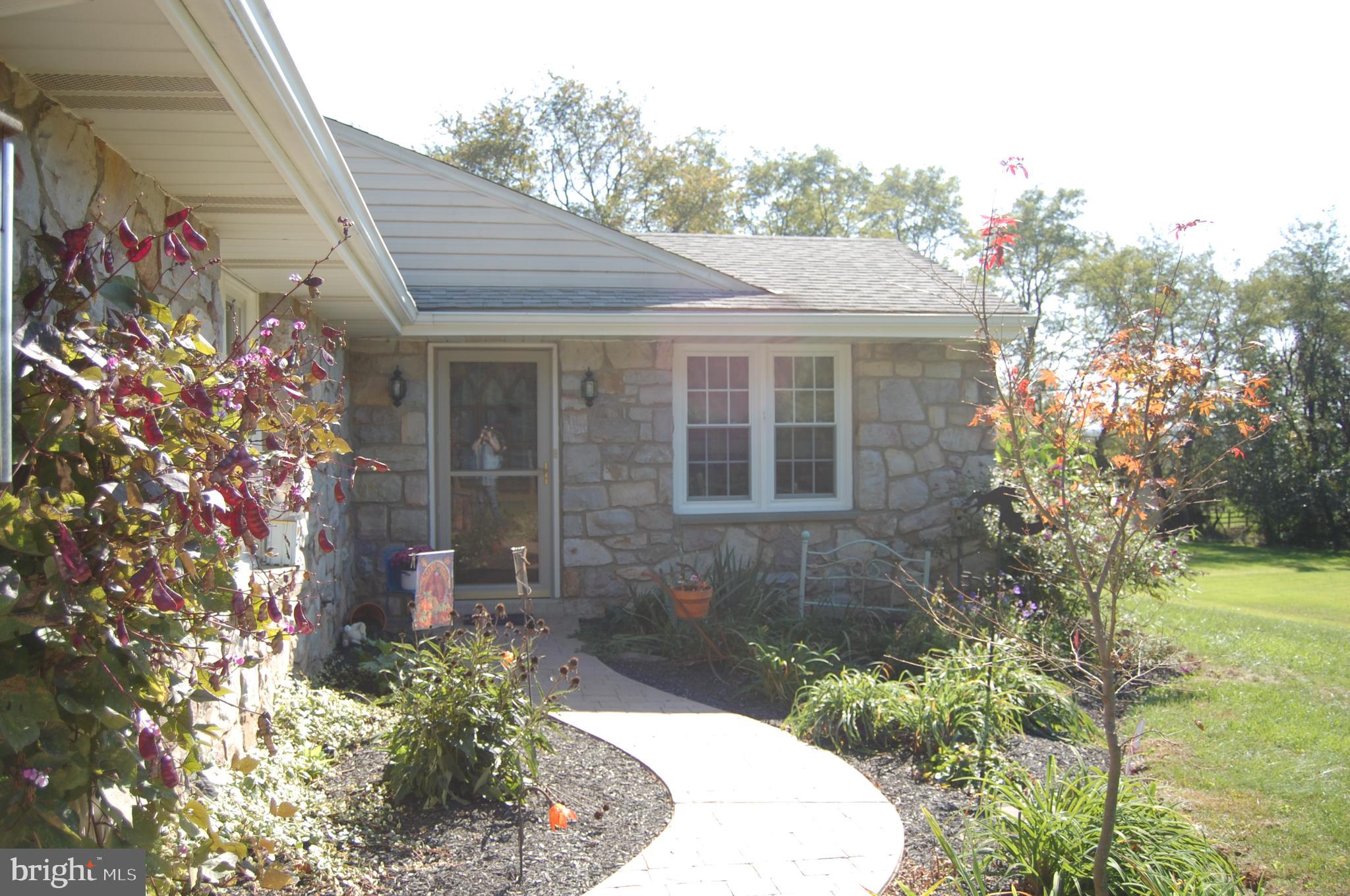 322 Ridge Road Phoenixville, PA 19460 - Photo 3 of 32 Entrance