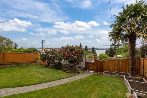 $799,000 | 8450 East Side Drive Northeast, Tacoma, WA 98422