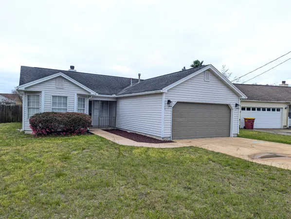 $2,020 | 8909 Colony Ridge Circle, Navarre, FL 32566