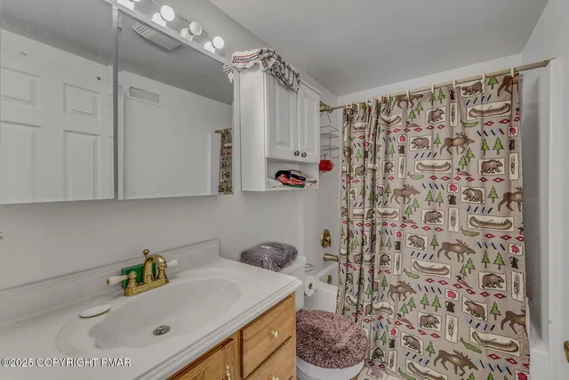 $499,900 | 5502-5500 Highway 115, Blakeslee, PA 18610