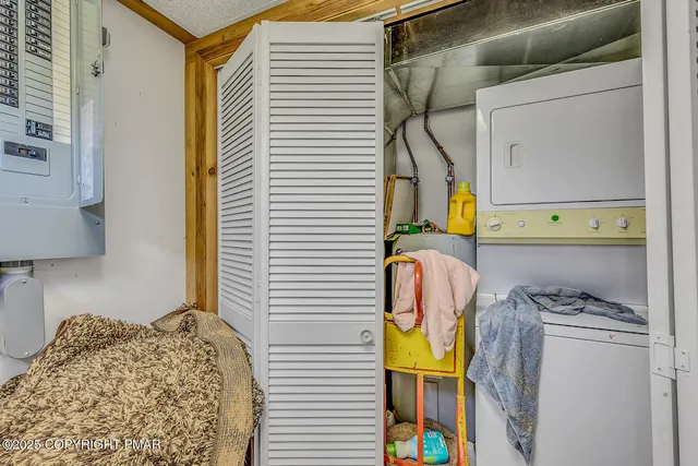 $499,900 | 5502-5500 Highway 115, Blakeslee, PA 18610