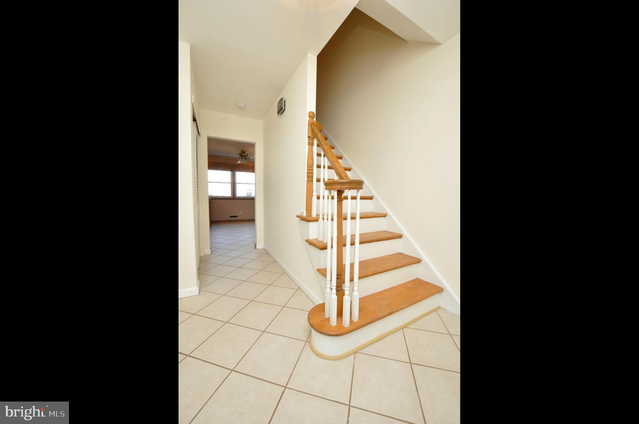 215 Rabbit Run Road Cherry Hill, NJ 08003 - Photo 3 of 28