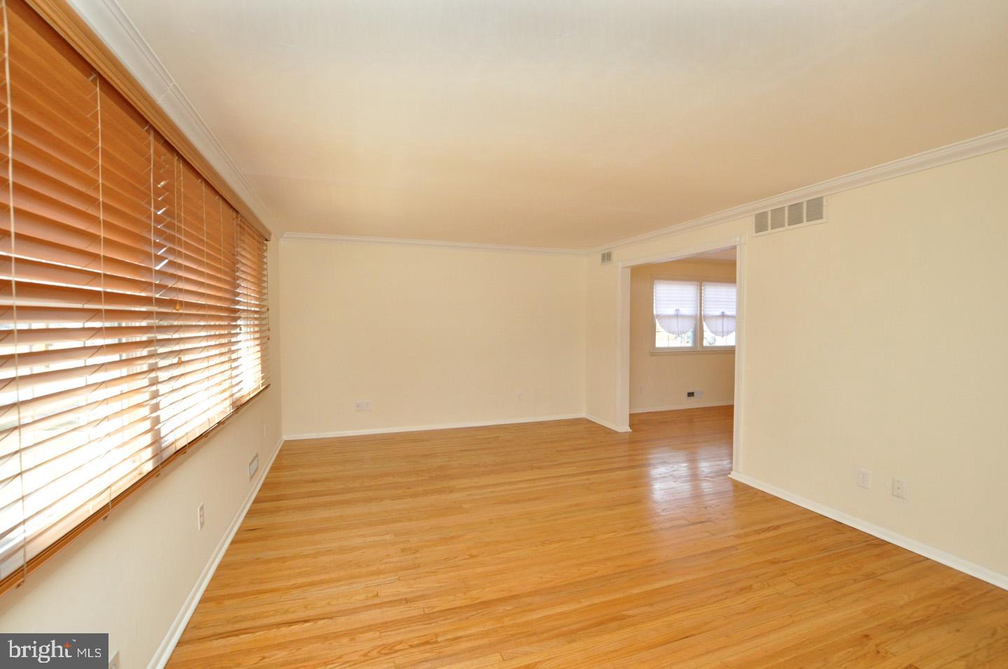215 Rabbit Run Road Cherry Hill, NJ 08003 - Photo 5 of 28