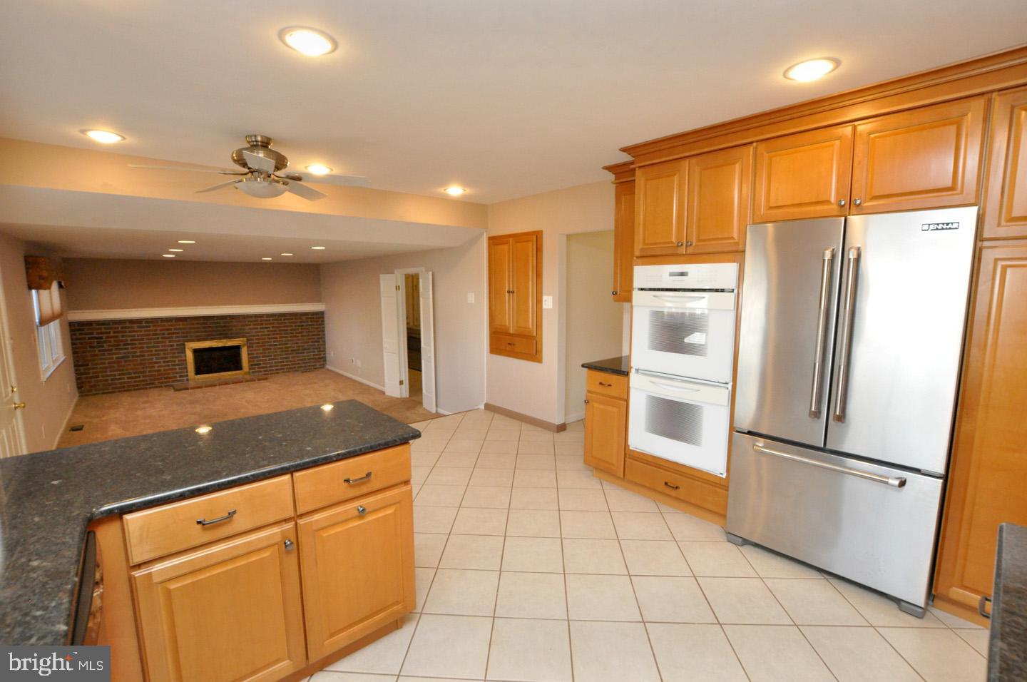215 Rabbit Run Road Cherry Hill, NJ 08003 - Photo 8 of 28