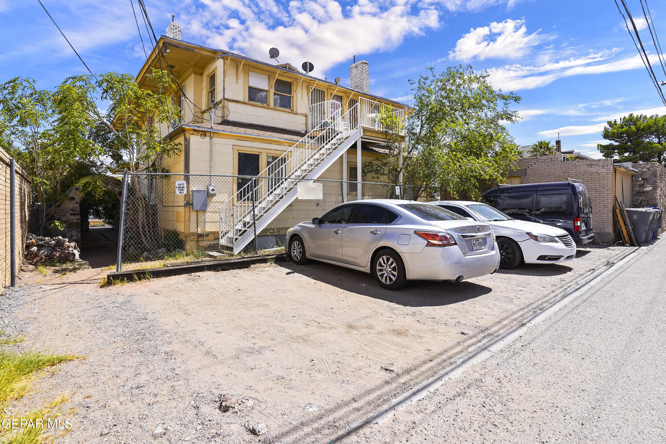 1207 East Rio Grande Avenue El Paso, TX 79902 - Photo 40 of 43 a view of a car park in front of house