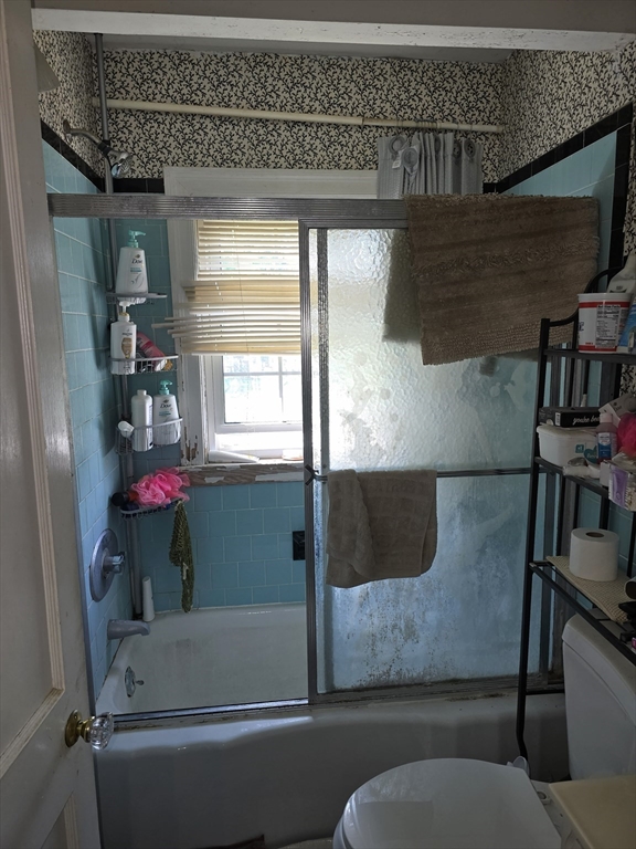 26 Edwin Street Randolph, MA 02368 - Photo 8 of 13