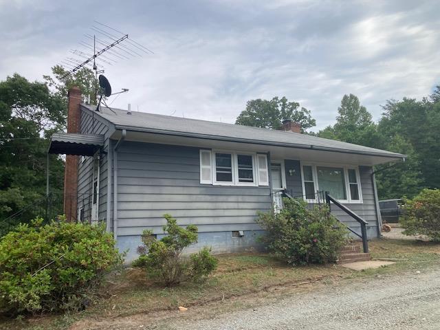 6174 Howardsville Road Dillwyn, VA 23936 - Photo 1 of 13 Gallery Image 1