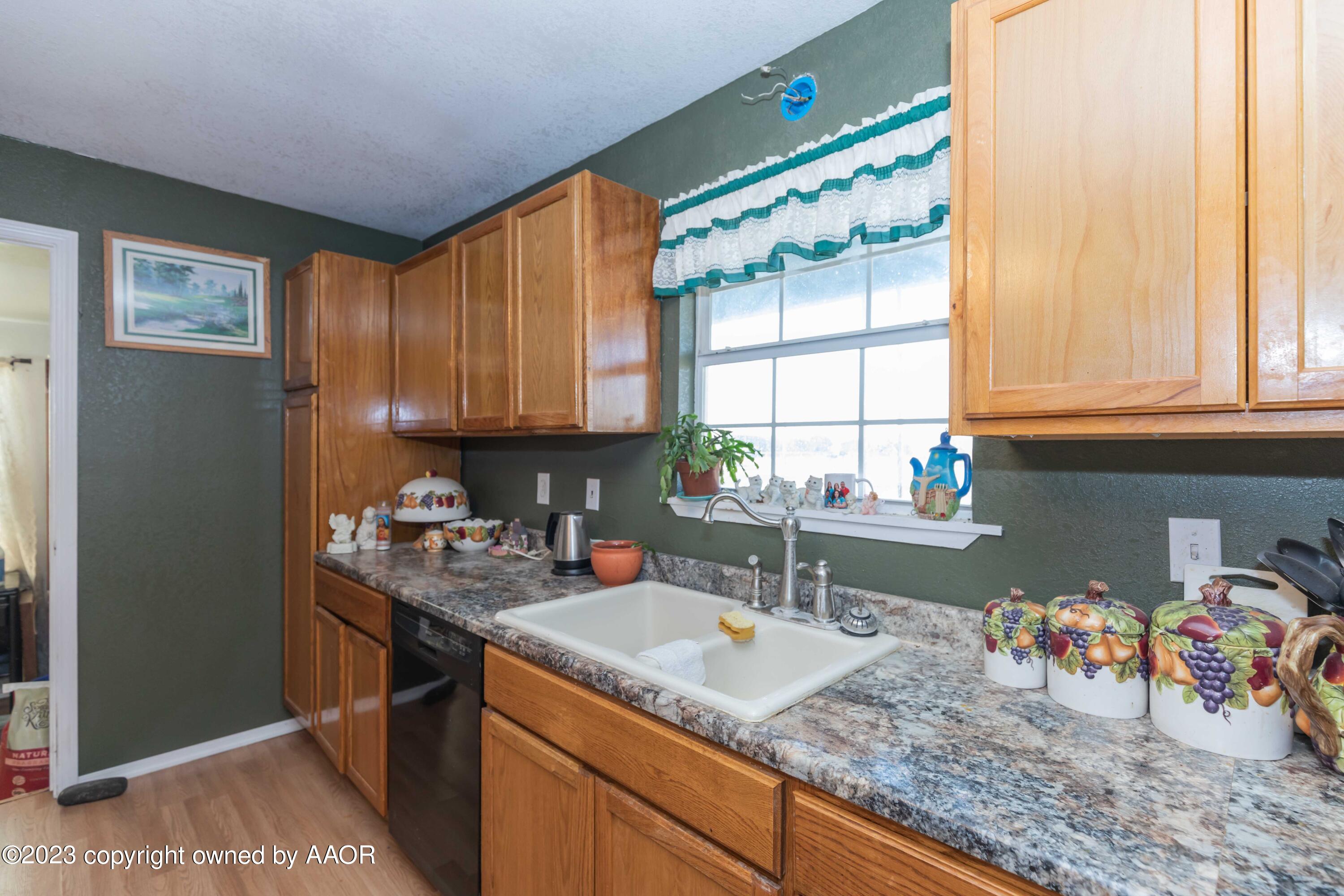 600 Chattanooga Road Amarillo, TX 79118 - Photo 10 of 22 KITCHEN VIEW 3
