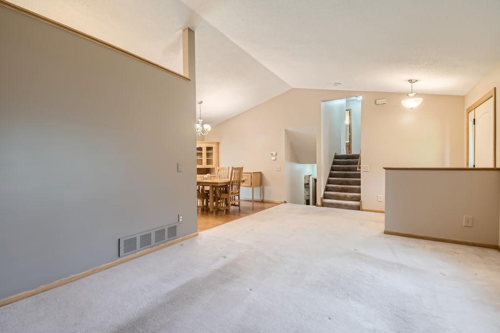 718 Deer Path Road North North Hudson, WI 54016 - Photo 7 of 27 Gallery Image 7