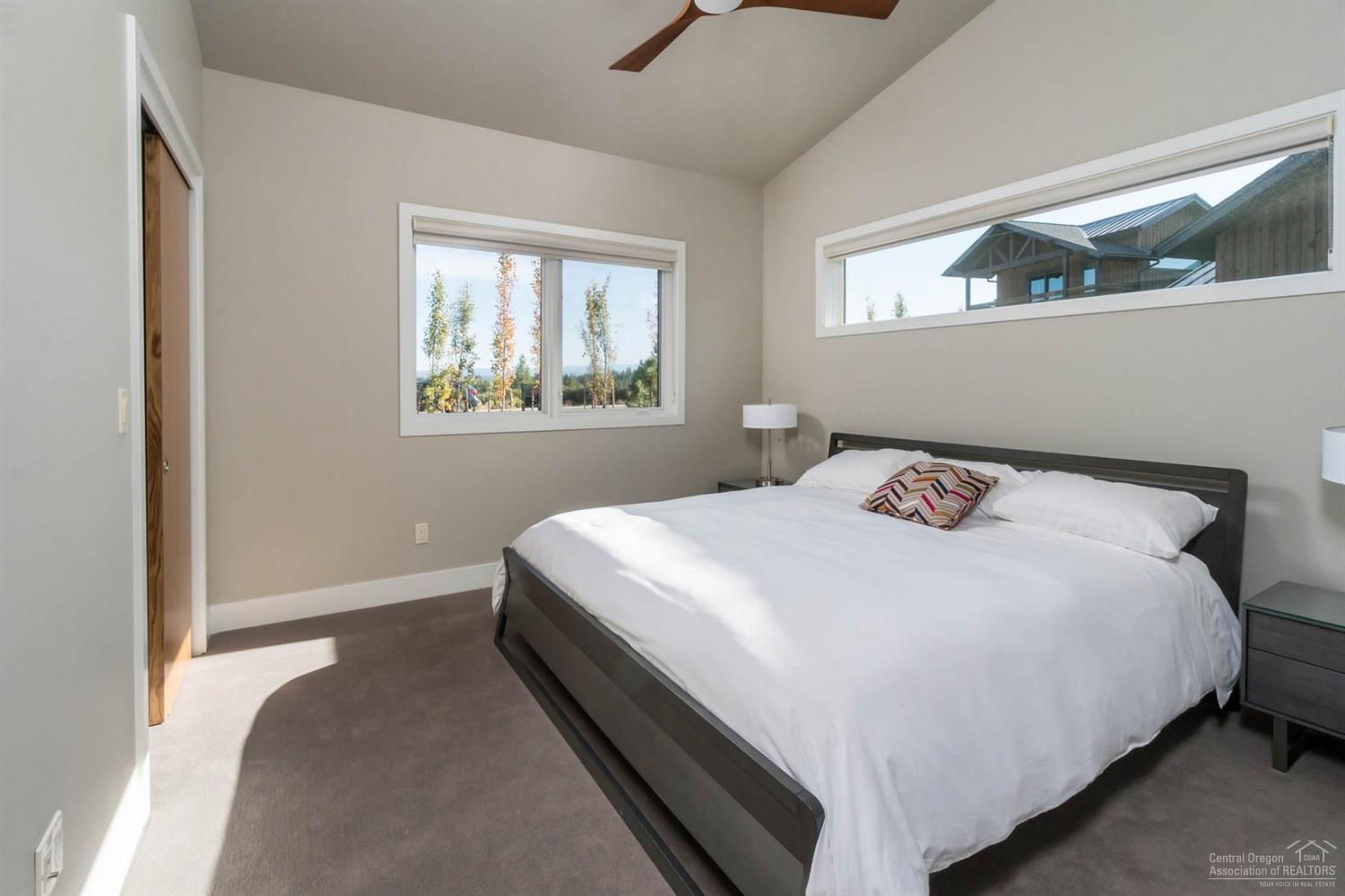 19212 Gateway Loop Bend, OR 97702 - Photo 9 of 25 Additional Photo