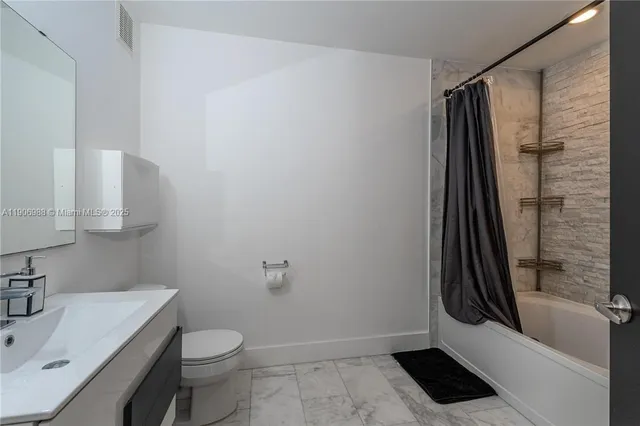 $320,000 | 3310 Concert Lane, Unit 129, Margate, FL 33063