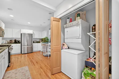 $640,000 | 3035 Irving Avenue South, Minneapolis, MN 55408
