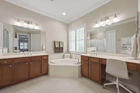 $995,000 | 12181 Aviles Circle, Palm Beach Gardens, FL 33418